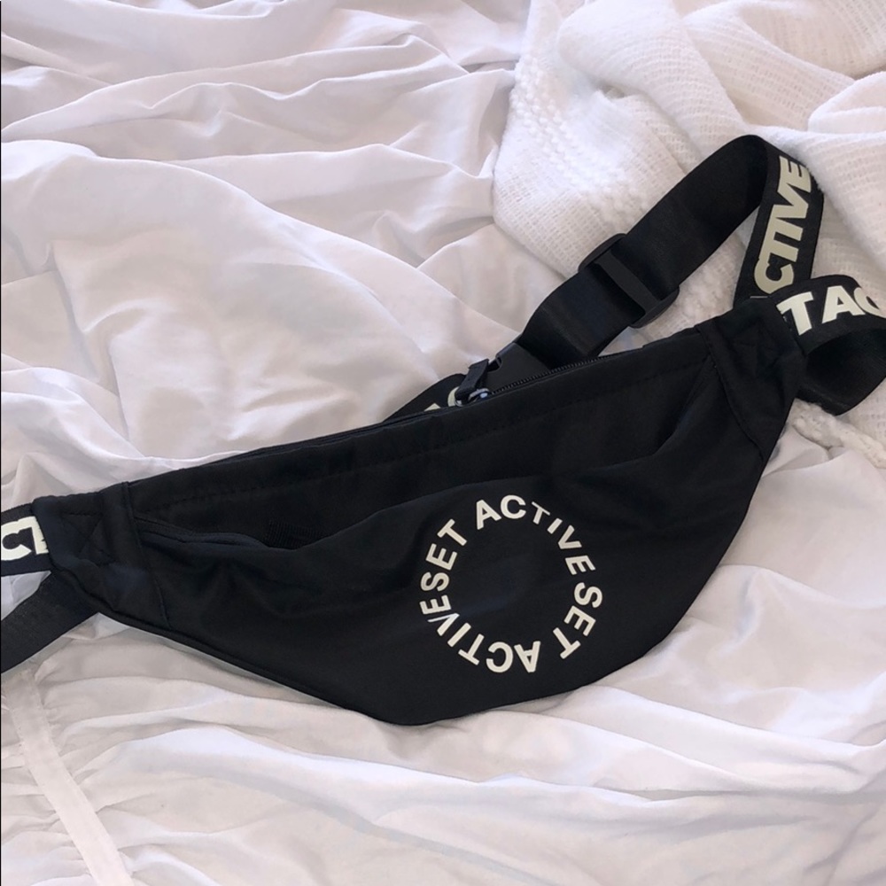 Set active Fanny pack